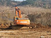 13年手续齐全斗山300-7挖掘机出售