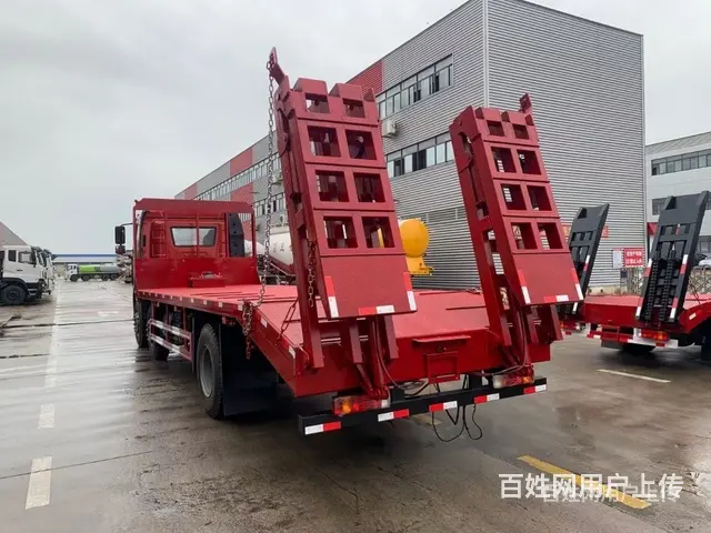 解放前四后四15吨挖机平板车送车上门的图片