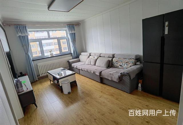 精装云杉小区五楼出售 拎包入住的图片