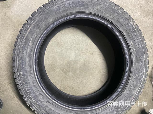 邓禄普245 55 19雪地胎的图片