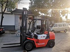 *低价处理二手3吨合力叉车 二手叉车带手续