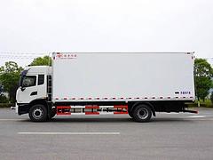 重汽豪沃新款6.8米国六冷藏车 多少钱哪里买