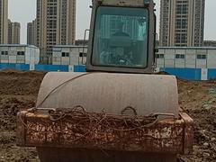 振动压路机常林