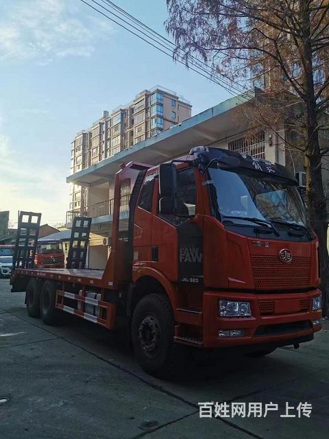 大中小型挖机拖车 后八轮平板车 解放挖掘机拖板车 新车有优惠的图片