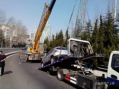 ❋⭐华阴汽车脱困拖车救援高速道路救援❃