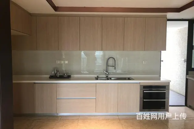 开发商急售可以谈，大花园赠送买到就可以住的图片