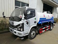 国三东风福瑞卡5方蓝牌洒水车 厂家直销无中间商可分期