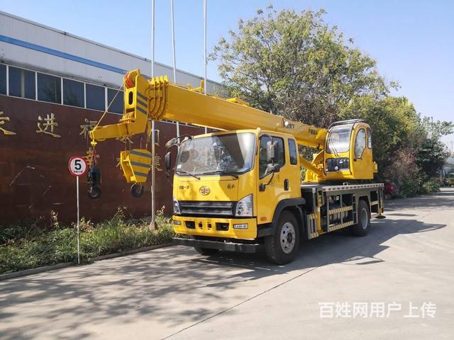 解放12吨吊车10吨汽车吊售价
