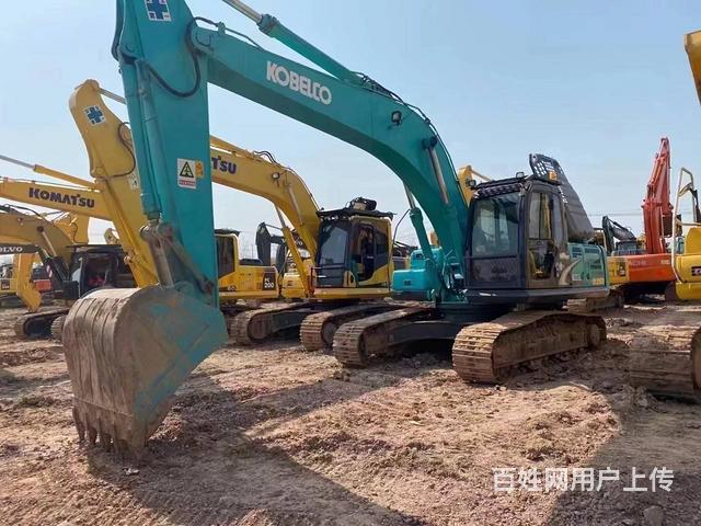 低价急转二手挖掘机个人车神钢260质保两年支持分期的图片