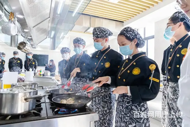 新东方厨师技术培训的图片