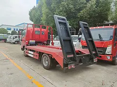 个人户蓝牌重汽豪沃挖机拖板车零首付厂家金融