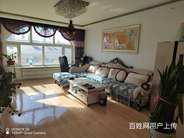 售枫林佳苑10号楼步梯6楼，98平，小区内位置  ，本楼楼下的图片
