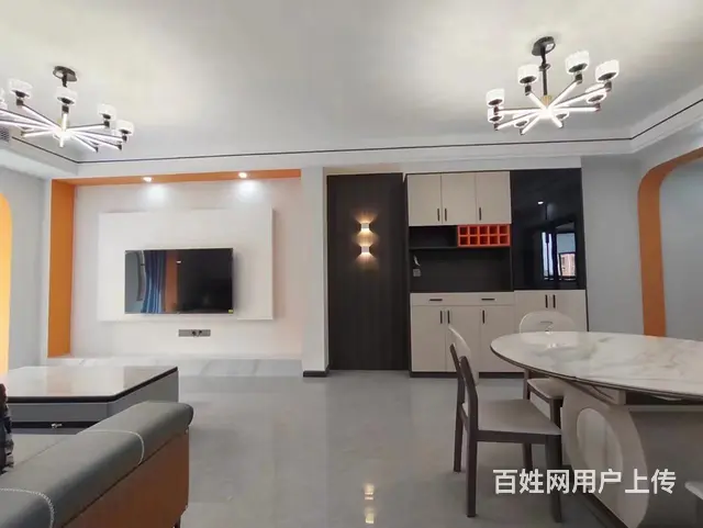 在水一方边户三房精装仅49.8万的图片