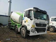17年二手豪沃轻量化搅拌车 340马力 大12方