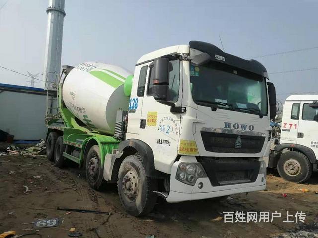 17年二手豪沃轻量化搅拌车 340马力 大12方的图片