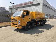 收购各类特种车，洒水车，垃圾车，等等