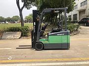 丰田1吨三支点电动叉车，冷库可用二手叉车转让个人