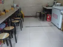 擀面皮店