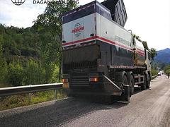 同步封层车 水泥撒布车 路面干洗车 达刚路机厂家直