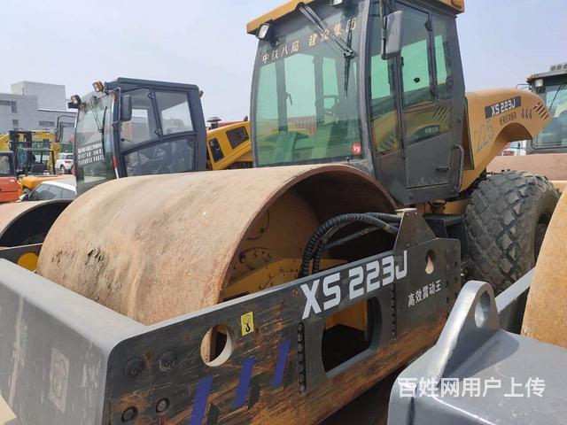宜春二手压路机市场-二手22吨震动压路机出售的图片