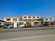辽阳市太子河区沙岭镇1860平3层临街网店出售