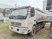 特价急售一台国四东风多利卡10吨加油车 九成新