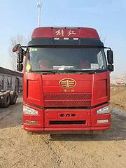 17年初解放J6P领航版 牵引车 国5 双驱轻体