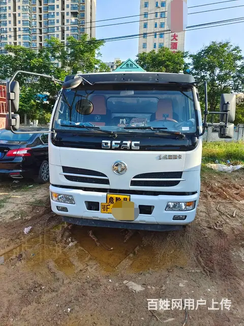 个人转让东风福瑞卡满载8吨油罐车 亏本处理的图片