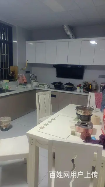 独层一楼临街门店出租的图片