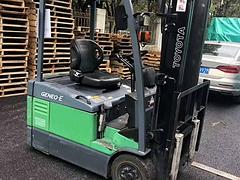 丰田三支点电动叉车 进口1.5吨二手电动叉车优惠