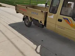 七成新三轮货车