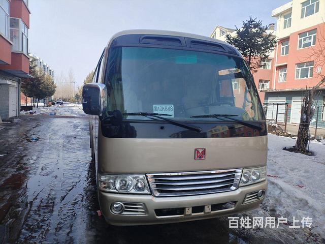 13年江铃考斯特19座中型车的图片