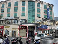 房东直租盐亭县鸿宇广场60m²临街商铺