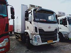 乘龙单桥冷藏车7.6米省油小王子  全新车厢