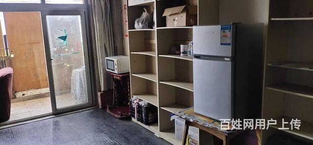 出租长沙市雨花区井湾子华欣公寓电梯房四室一厅的图片