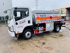 厂家急售 解放5吨加油车 底盘配置高