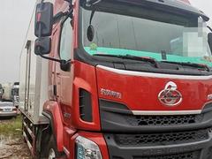 冷藏车  六个月的乘龙H5，7米8，过提挡过户