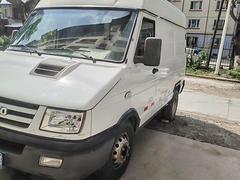 依维柯 厢式货车