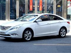 现代索纳塔 2011款 2.0L 自动 GLS领先