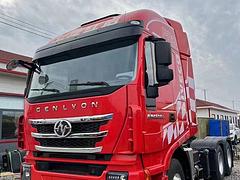 二手红岩杰狮牵引车 560马力 国五 双驱带液缓