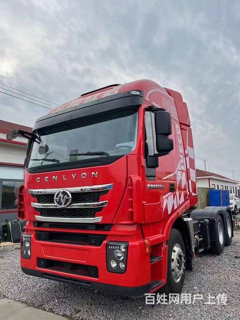 二手红岩杰狮牵引车 560马力 国五 双驱带液缓的图片