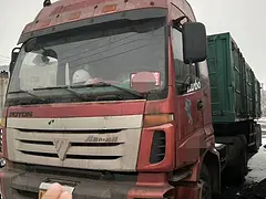 精品欧曼双驱半挂车出售