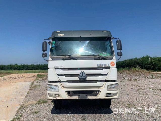 出售17年二手豪沃搅拌车 大20方 唐鸿上装 国五的图片