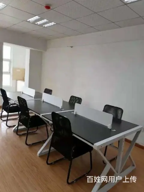 中南路商圈~新华广场，新妇幼旁！小面积办公，可随时入驻！的图片