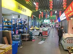 小河万科金域华府农贸市场龙头门面空转。行业不限制