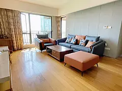 高层海景 海峡社区二期 精装4房2厅 带全套家具电出租