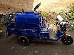 工地小型洒水车 三轮洒水车 市政绿化蓝牌洒水车