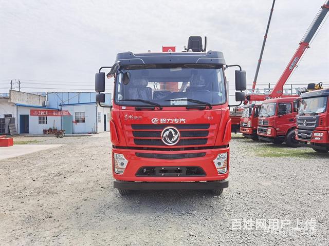 鹤岗随车吊随车吊工厂 12吨随车吊十二吨的随车吊多少钱的图片