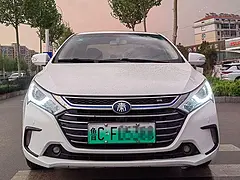 比亚迪 秦 2018款 1.5T 双离合 智联尊贵型