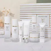 广州化妆品瓶喷色丝印 化妆品套装瓶加工厂